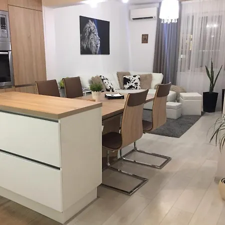 Adamovi Apartment
