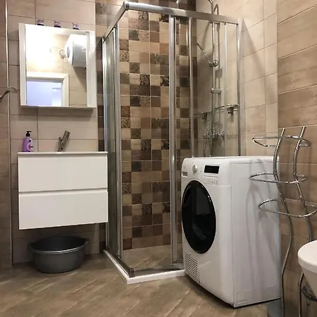 Apartment Adamovi *
